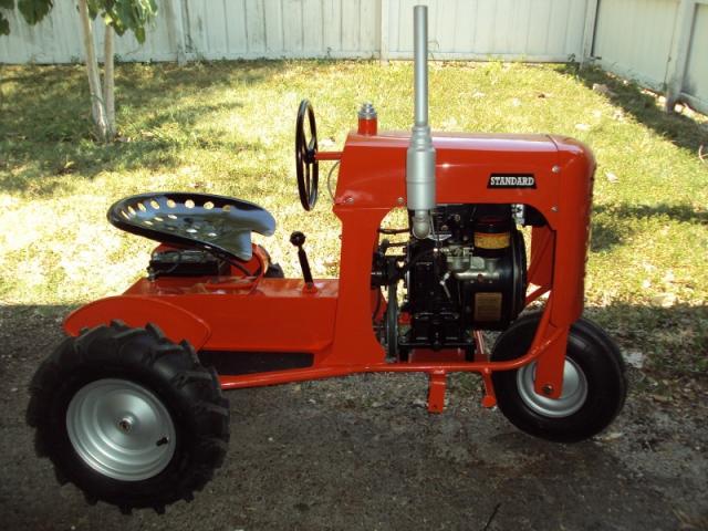 Bantam lawn online tractor