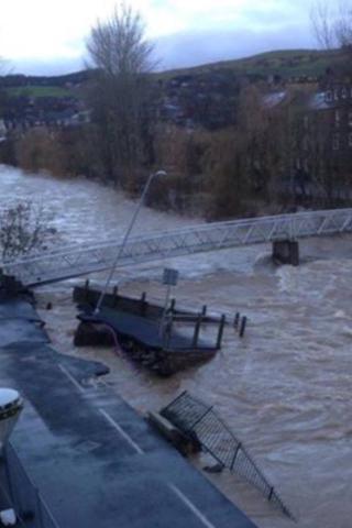 post-294-0-40369600-1449417187_thumb.jpe