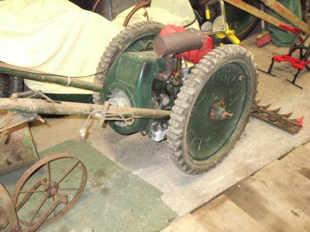 new seed drill 011.JPG